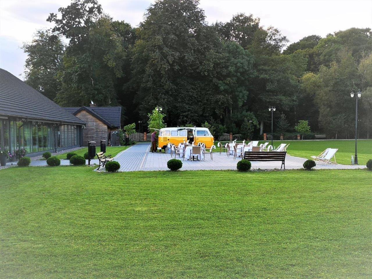 Dworek Holny Hołny Wolmera Exteriör bild