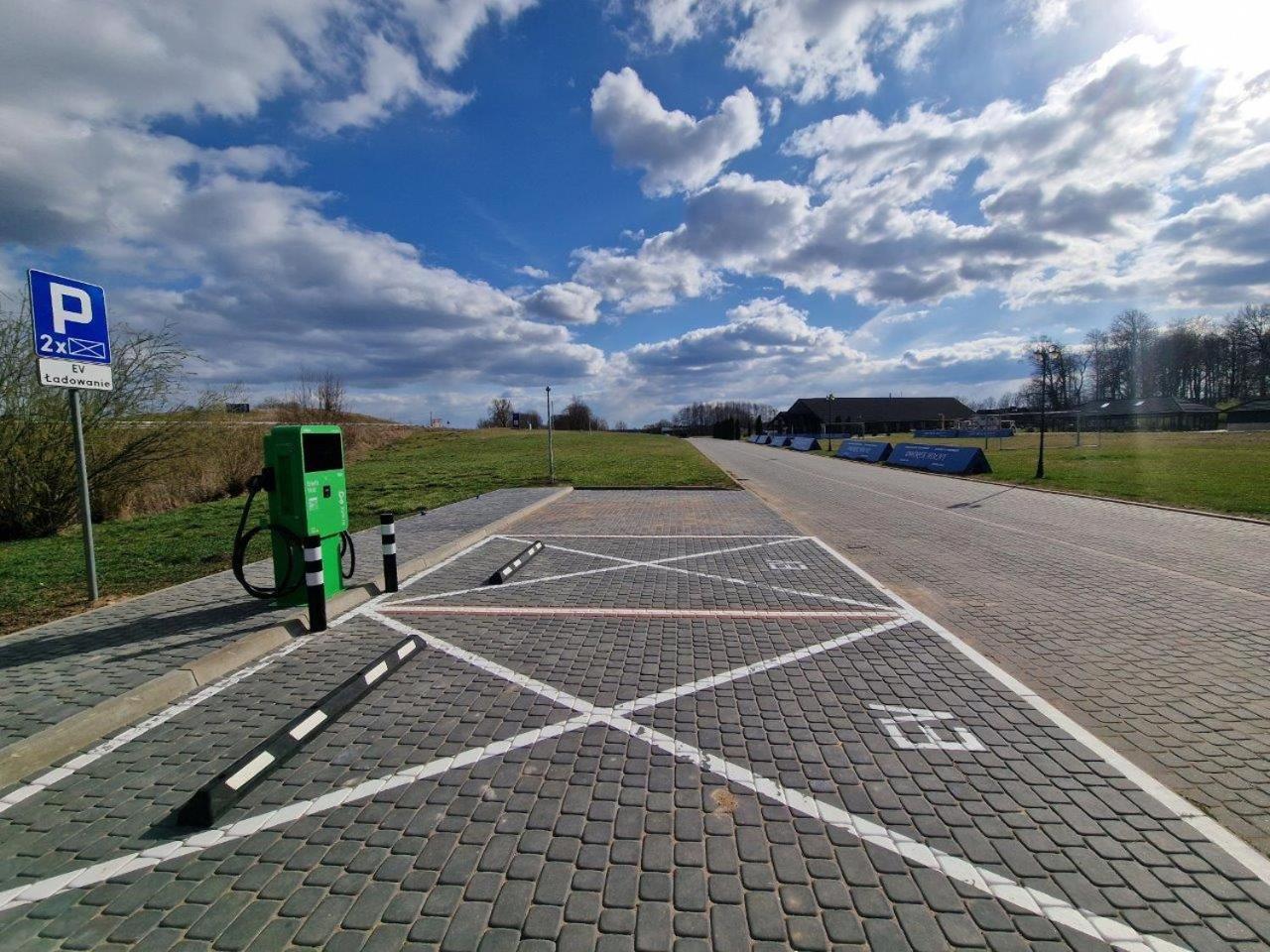 Dworek Holny Hołny Wolmera Exteriör bild